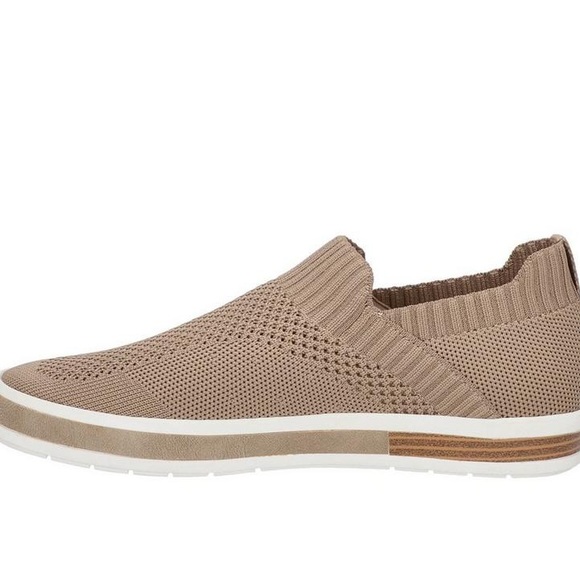 WOMEN'S BELLA VITA RAMIRA SNEAKERS - Picture 2 of 6